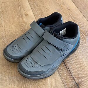 Men's Gray Shimano Mountain Bike Shoes